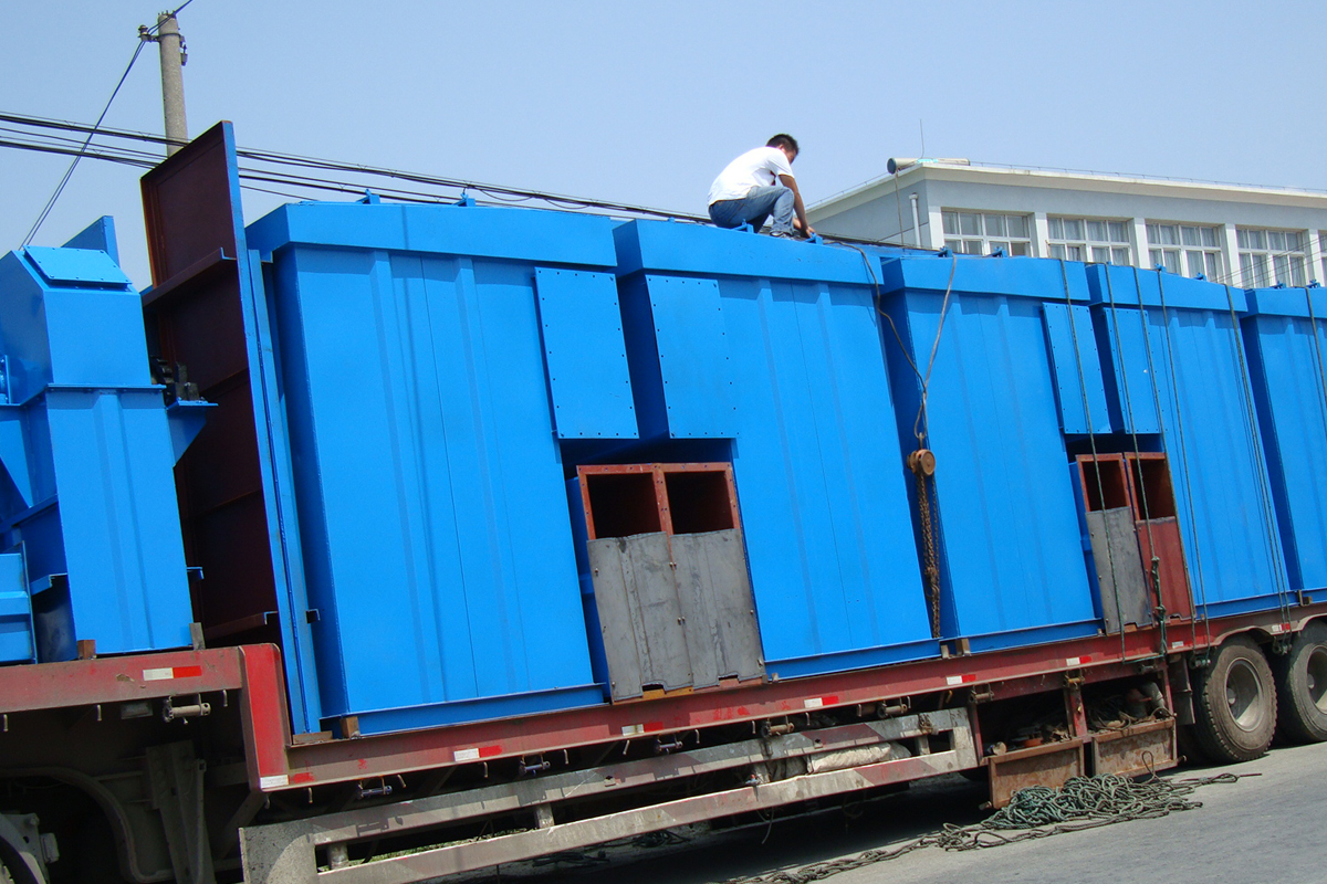 什么是斗式提升机，三大分类及回料过多的处理方法